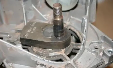 How To Dismount A Scored Crank On A Craftsman Air Compressor