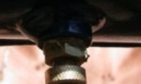 How To Release Air From An Air Compressor Properly & Safely